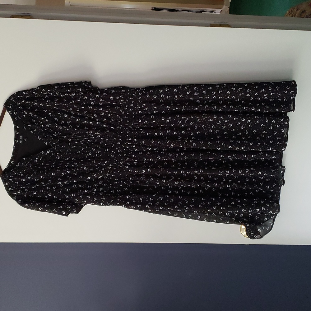Short sleeve dress